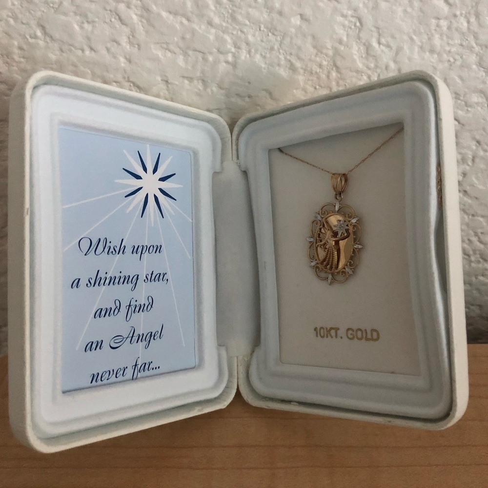 10k Gold Angel wish necklace